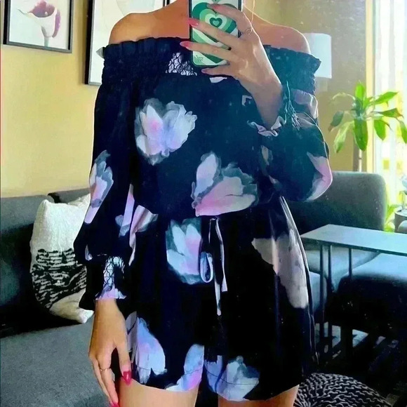 Bebe Purple Floral prints Jumpsuit - Picture 2 of 5